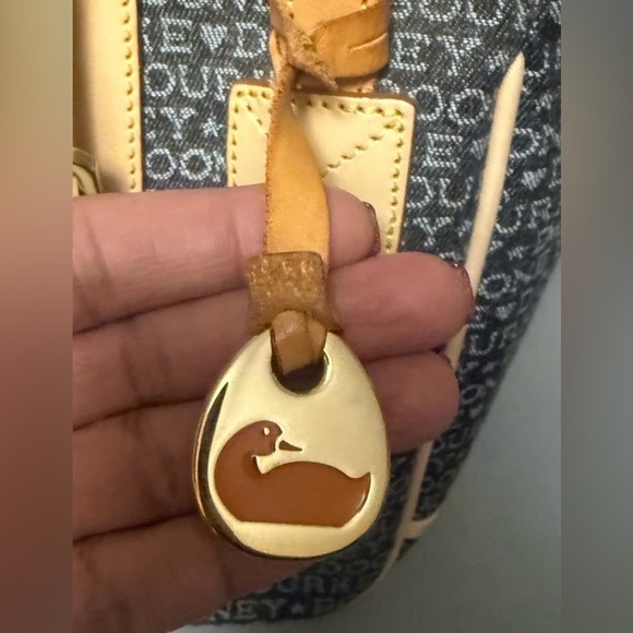 Dooney & Bourke Gray and Tan Signature Tote Small - Picture 11 of 12